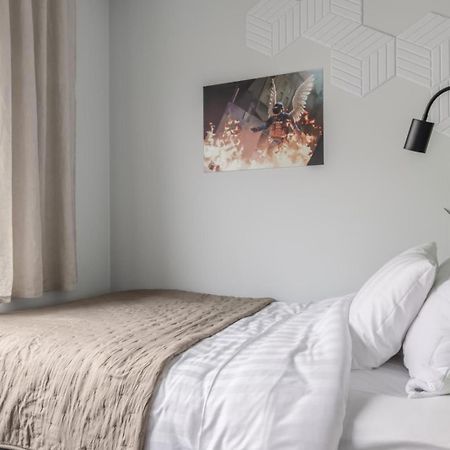 Homex Hotel For Gamers Täby Екстериор снимка