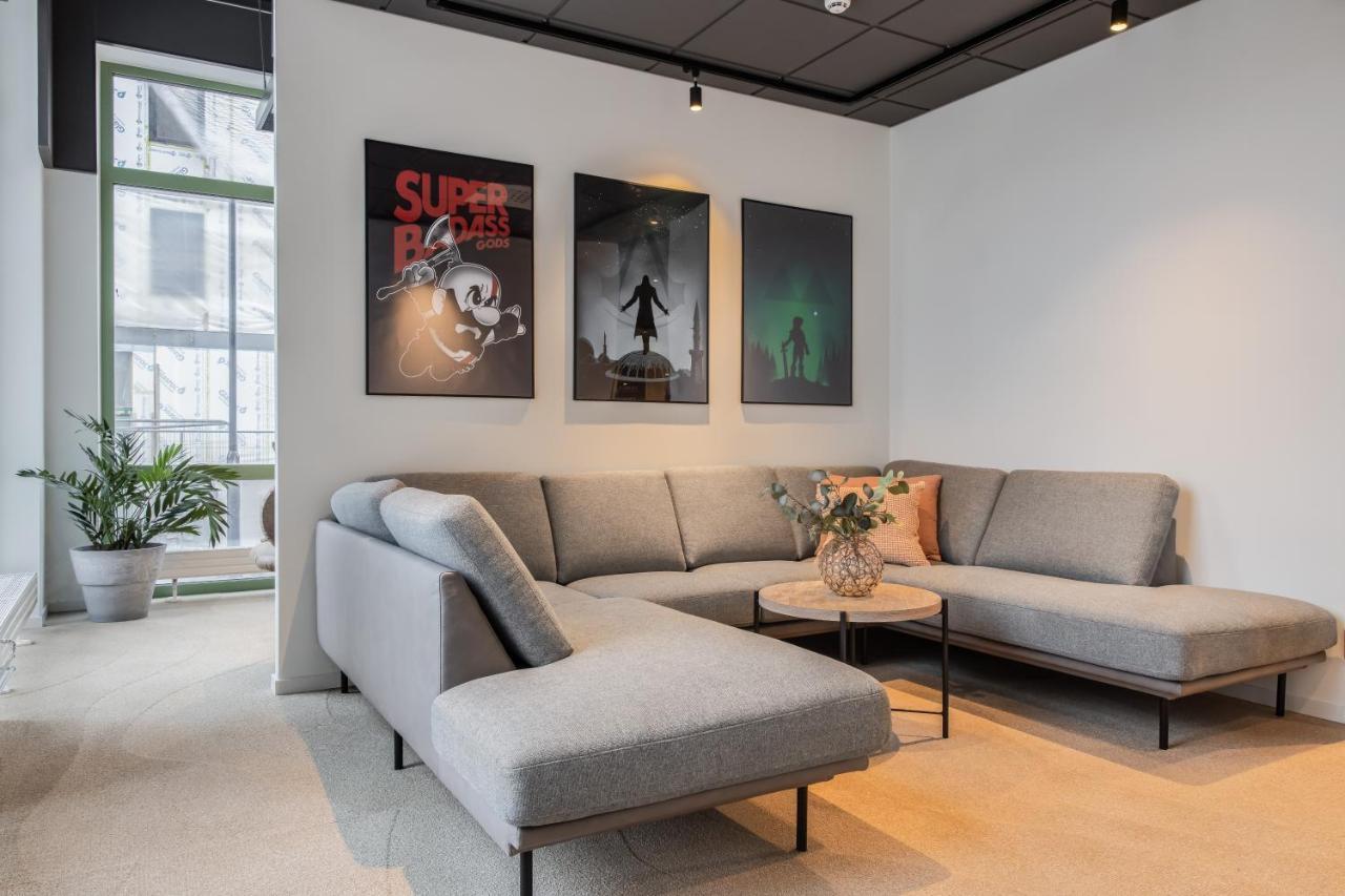 Homex Hotel For Gamers Täby Екстериор снимка