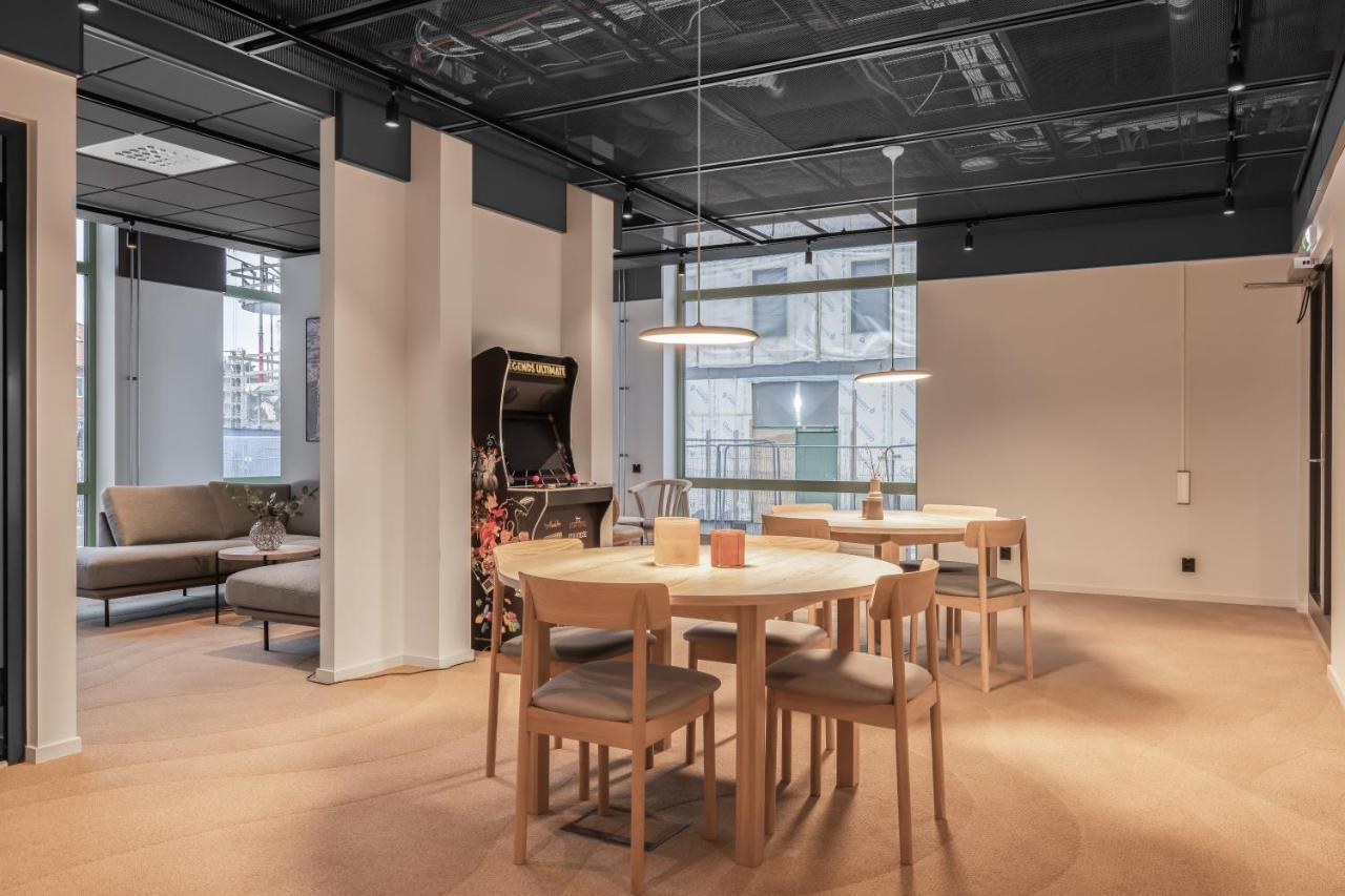 Homex Hotel For Gamers Täby Екстериор снимка