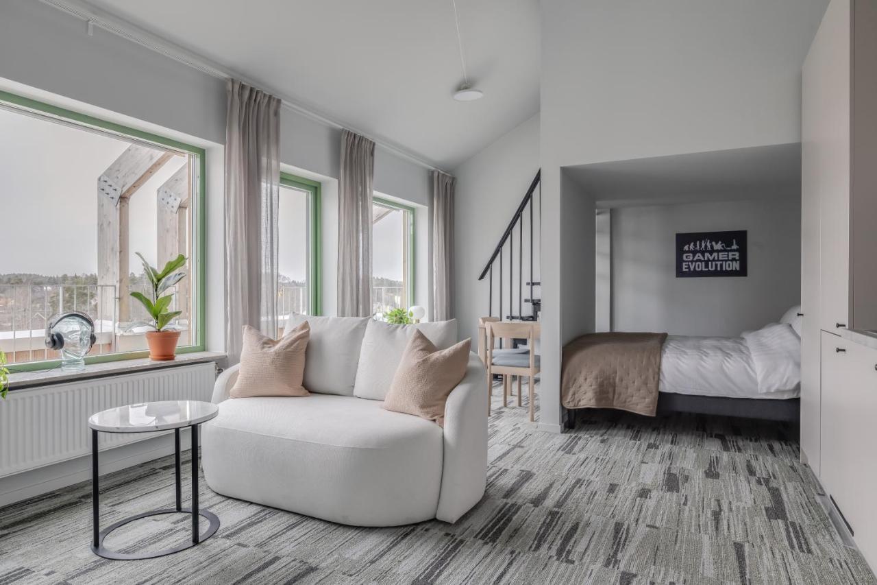 Homex Hotel For Gamers Täby Екстериор снимка