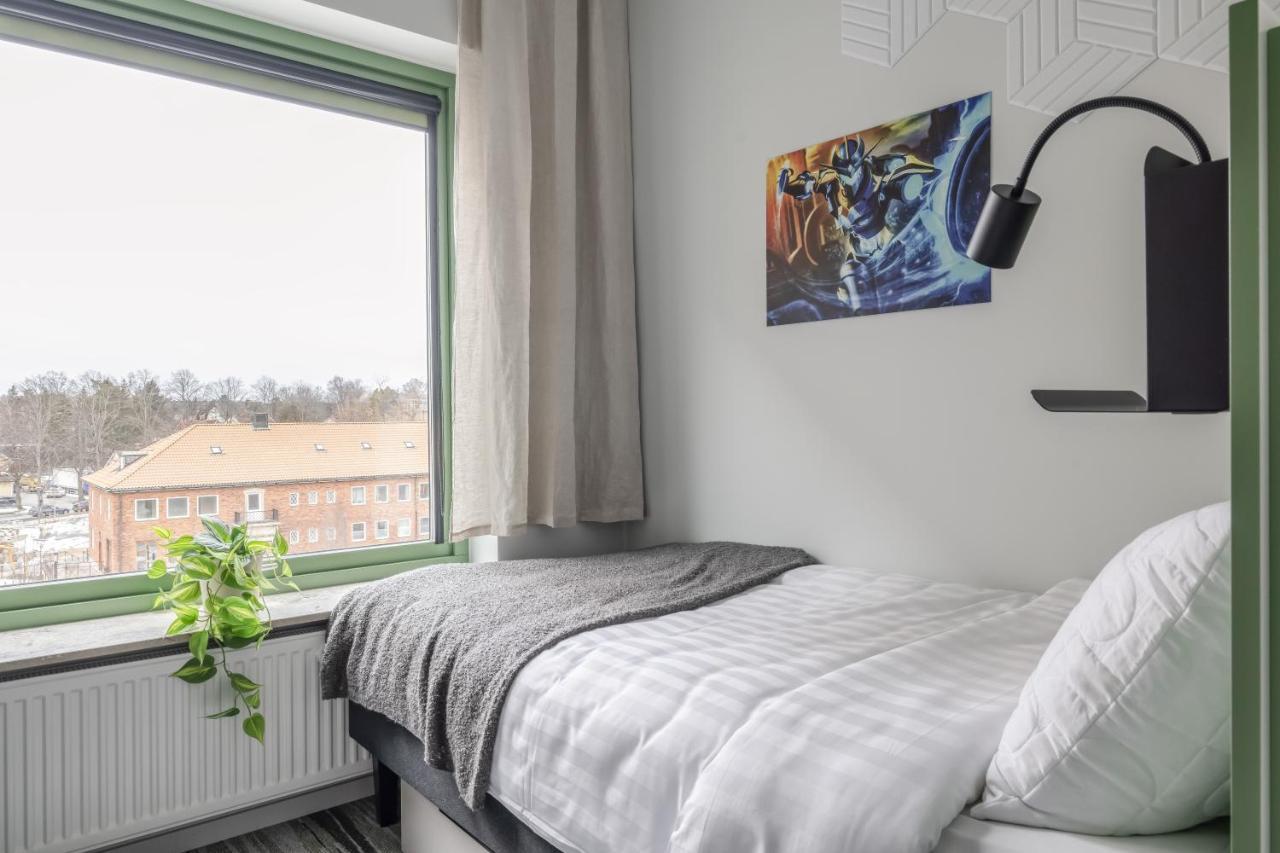Homex Hotel For Gamers Täby Екстериор снимка